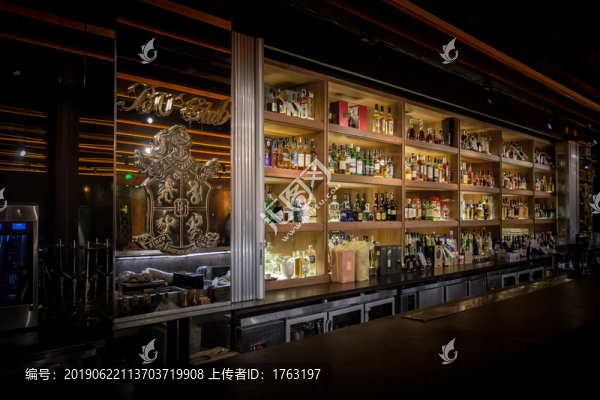 酒吧