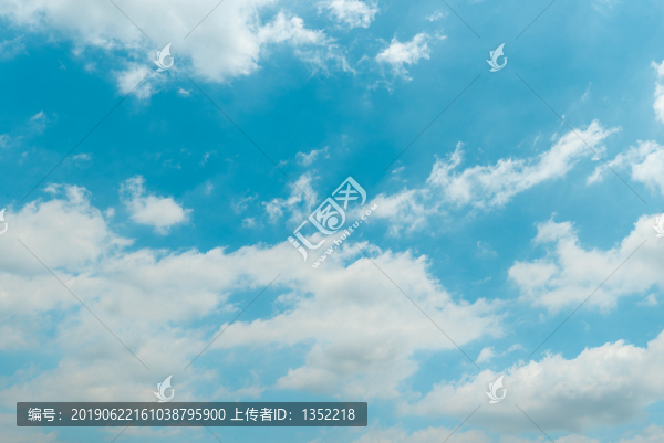 藍天白云背景