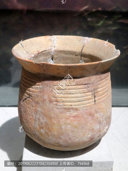 新石器時代陶釜