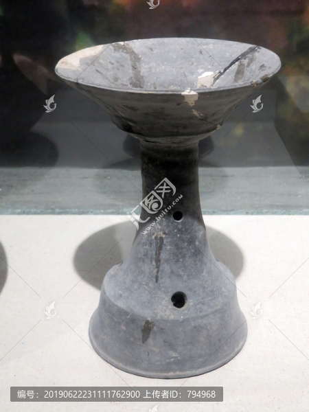 新石器時(shí)代黑陶豆