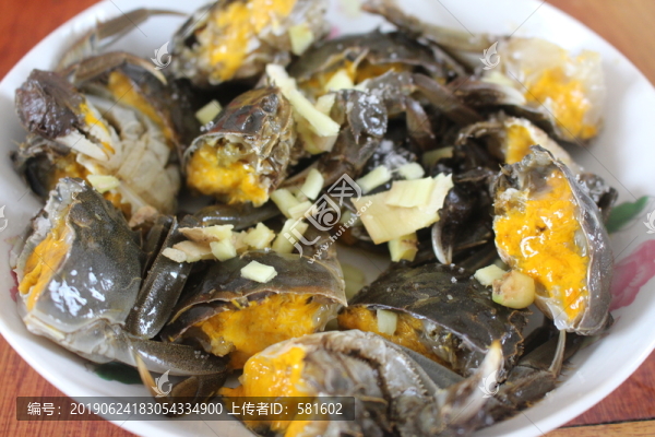 陽澄湖六月黃大閘蟹蟹黃實拍
