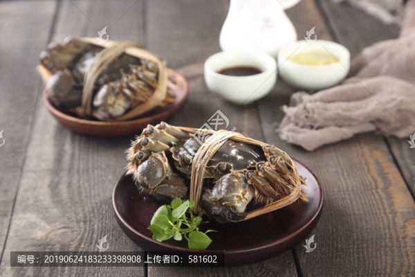 陽澄湖大閘蟹實(shí)拍