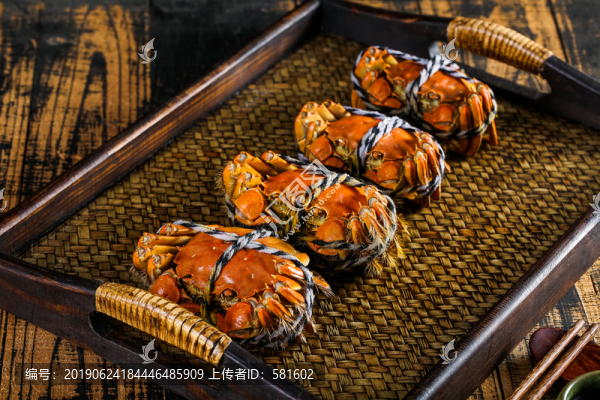 陽澄湖大閘蟹實(shí)拍