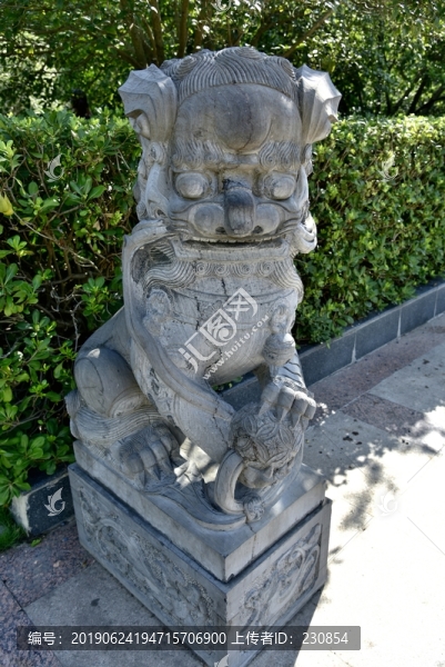 石獅子