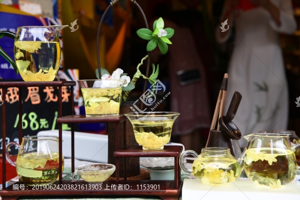 茶具櫥窗