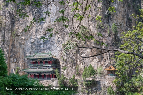 山西盂縣藏山