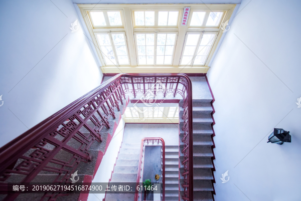 老建筑里的樓梯