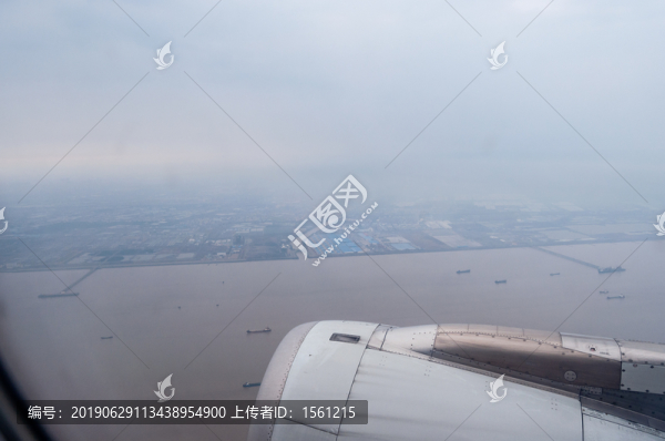 飛機(jī)窗外風(fēng)景