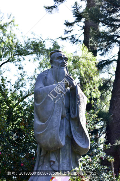 孔子像