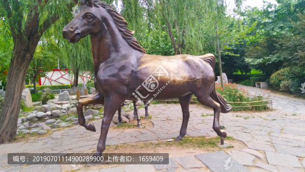 銅馬