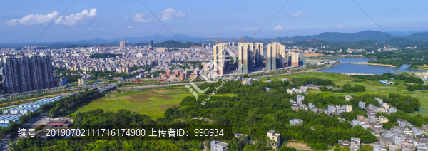 一河二岸