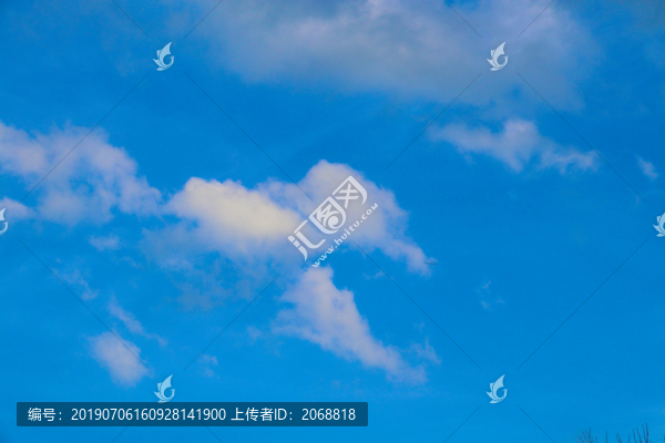 藍(lán)天白云
