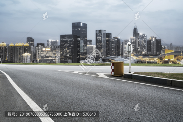 瀝青路面和建筑景觀