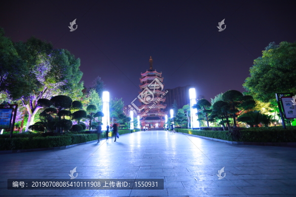 鐘樓夜景