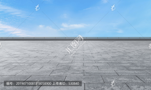 地磚路面和藍(lán)天白云
