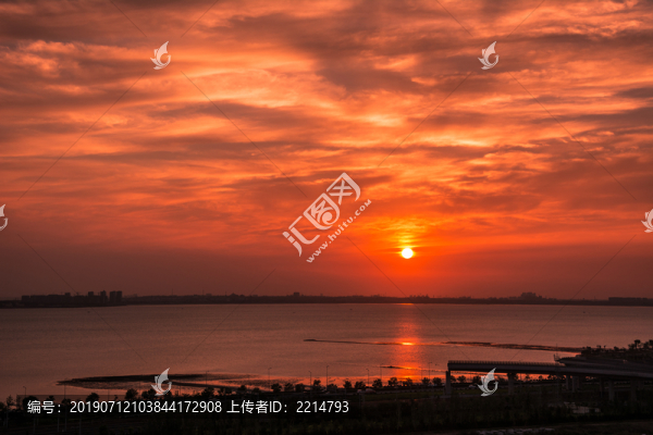 環(huán)灣落日