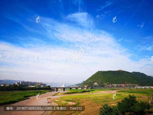 王母宮山