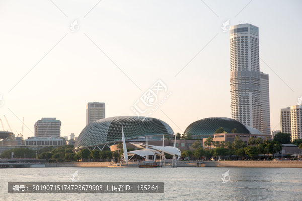 新加坡
