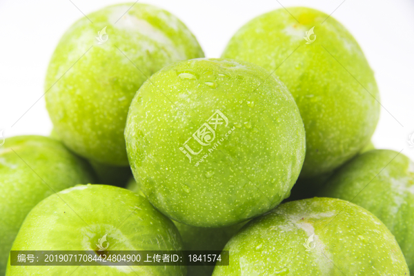 青脆李子