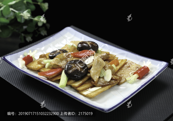 野淮山燜五花肉