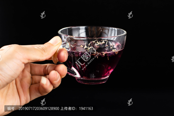 黑枸杞泡水