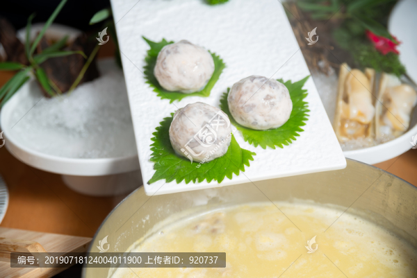 芝士爆漿蝦丸
