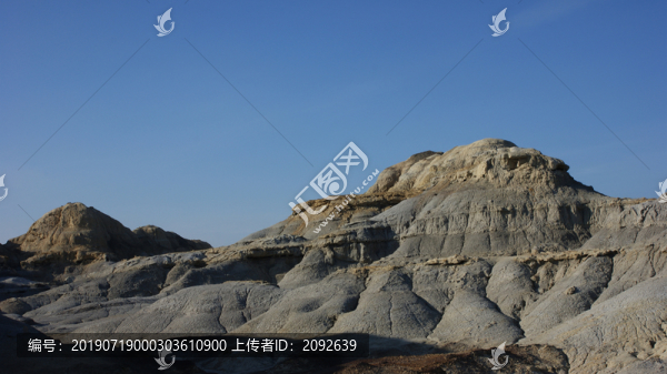 新疆魔鬼城五彩灣旅游