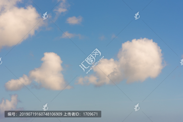 藍(lán)天白云