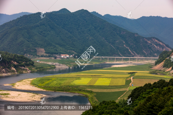 山清水秀