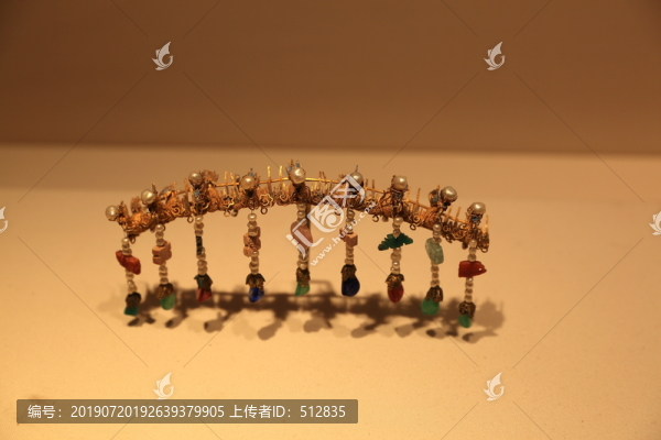 宮中首飾