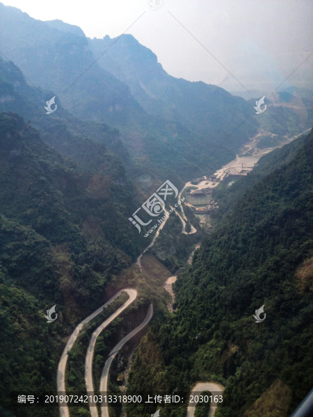 山路十八彎