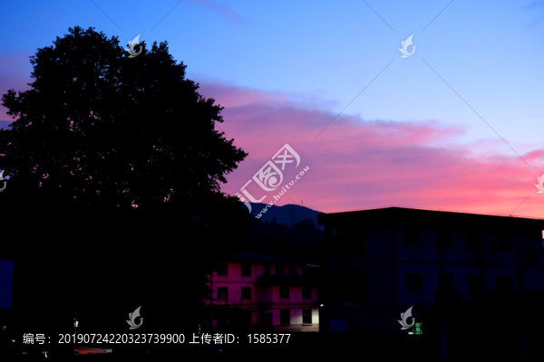 晚霞