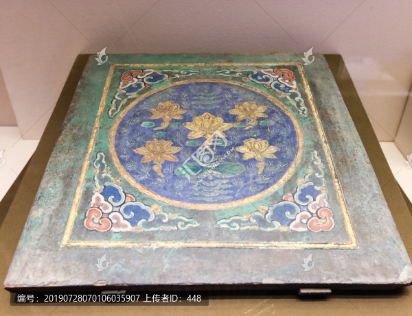 金琢墨蓮花水草天花
