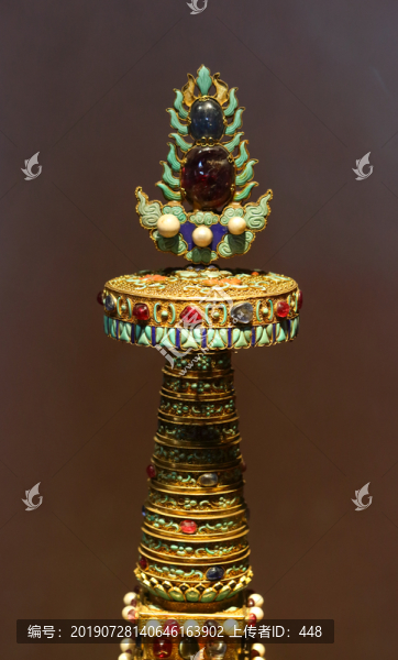 金嵌珍珠寶石