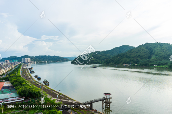 清遠湞陽峽風景區(qū)北江