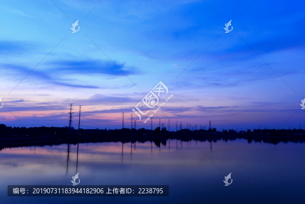 水天一色