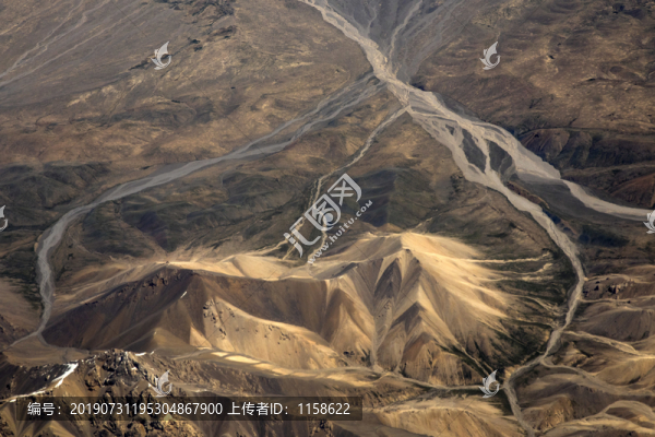 民航飛機上拍攝的祖國大山河流