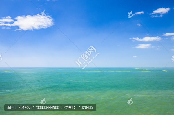藍天白云大海青山