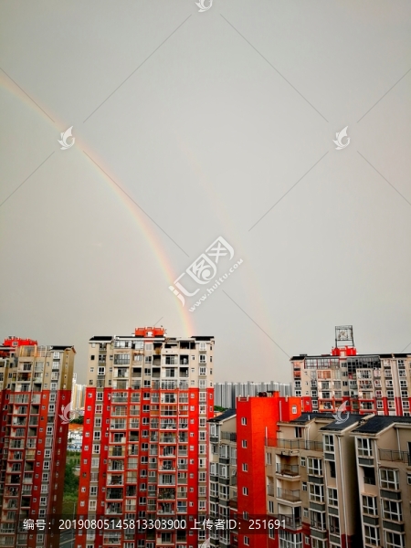 雨后彩虹