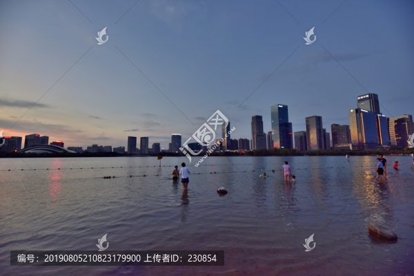 合肥天鵝湖沙灘