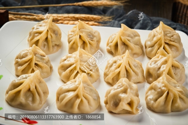 新疆羊肉薄皮包子