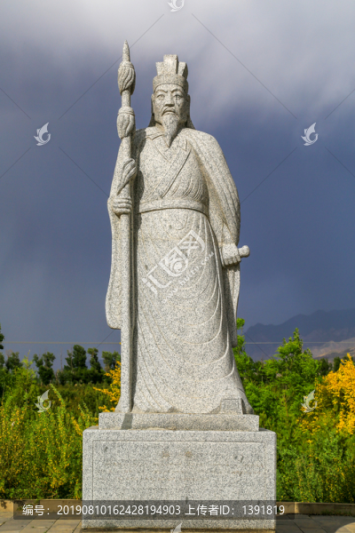 漢武廣場(chǎng)張騫像