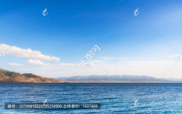 賽里木湖
