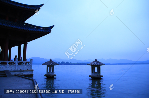 煙雨西湖