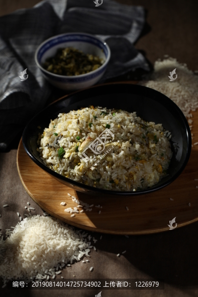 酸菜炒飯