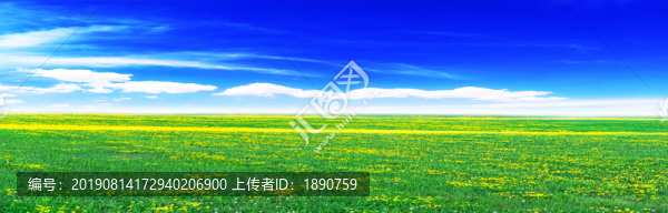 藍(lán)天草原長(zhǎng)幅照片