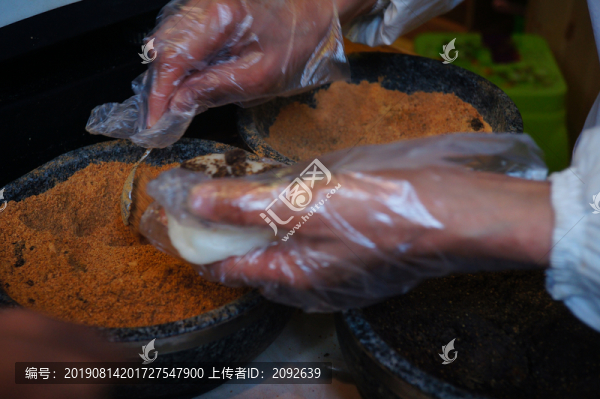 云貴川傳統(tǒng)民間美食工藝糯米粑粑