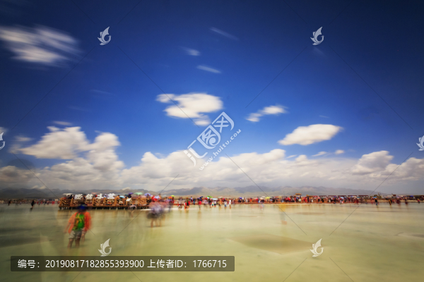 中國青海烏蘭縣茶卡鹽湖自然風光
