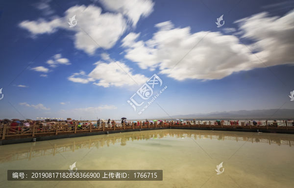 中國(guó)青海烏蘭縣茶卡鹽湖自然風(fēng)光