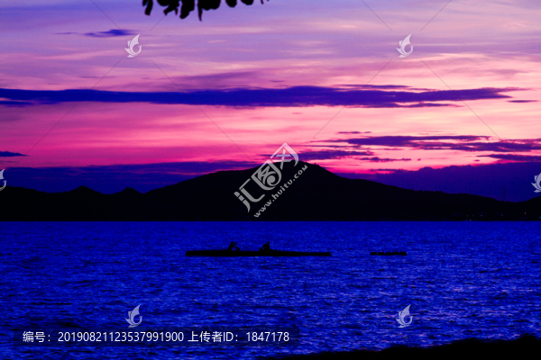 大海晚霞剪影